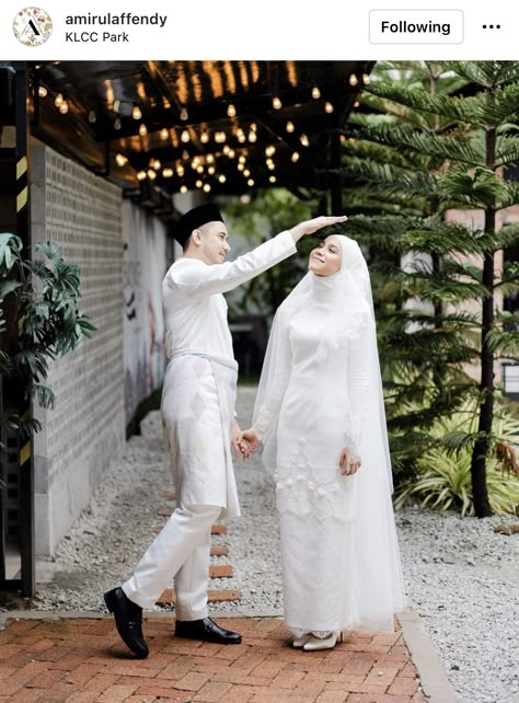 Adat Malaysia Wedding, Malaysia Wedding Dress Hijab, Wedding Malaysia Muslim, Kahwin Melayu, Melayu Wedding Dress, Foto Akad, Wedding Malaysia, Adat Melayu, Melayu Wedding