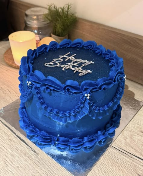 Pretty Blue Birthday Cakes, Royal Blue Birthday Cake For Women, Light Blue Cake Birthday, Dark Blue Cake For Men, Blue And White Cake Birthdays, 21st Birthday Ideas Blue, Boy Cakes Birthday, Sparkle Birthday Party Theme, Dark Blue Birthday Cake