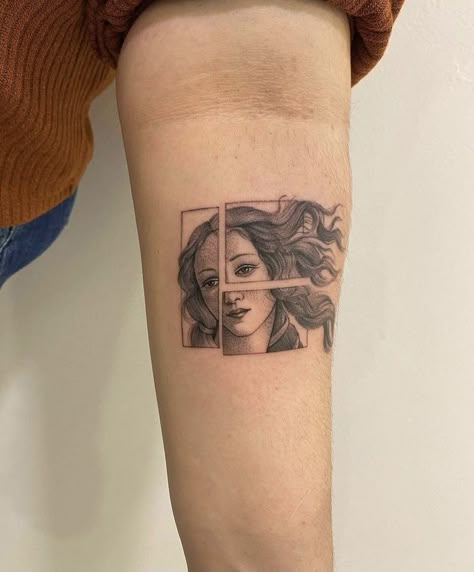 Aphrodite Tattoo, Venus Tattoo, Worst Tattoos, Nouveau Tattoo, History Tattoos, Saved Tattoo, Tattoo Signs, Bad Tattoos, Stylist Tattoos