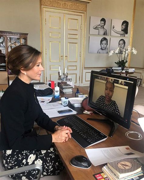 Her Home Office, Kroonprinses Mary, First Instagram Post, Crown Princess Mary Of Denmark, Denmark Royal Family, Mary Donaldson, Princess Mary Of Denmark, Mary Of Denmark, Princess Marie Of Denmark