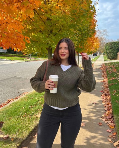 Fall outfit roundup 🤎🍂 Lazy Fall Outfits, Curvy Winter Outfits, Emmy Red Carpet, Curvy Fall Outfits, Autumn Outfits Curvy, Curvy Casual Outfits, Emmys Red Carpet, Outfits Curvy, The Emmys