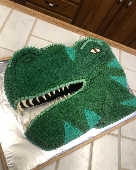 I often see projects that don’t offer instructions on how to create, it’s frustrating. But take your time & you can be successful! T Rex Pull Apart Cupcakes, Dinosaur Head Cake, Two Rex Birthday Party Boy Cake, T Rex Cupcake Cake, T-rex Cake, T Rex Birthday Cake, Dinosaur Shaped Cake, Trex Cake, T Rex Cake