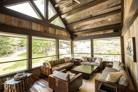 Timeless Allure: 30 Cozy and Creative Rustic Sunrooms Cabin Sunroom, Rustic Sunroom, Farmhouse Sunroom, Cozy Sunroom, Small Sunroom, Sunroom Ideas, Rustic Inspiration, Sunroom Decorating, Sunroom Designs