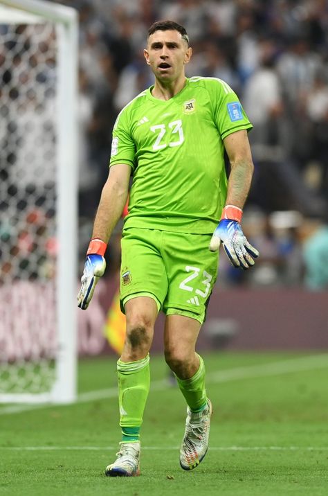 Emi Martinez Argentina World Cup, Emiliano Martinez World Cup 2022, Martinez Argentina Goalkeeper, Argentina Martinez, Emi Martinez Argentina, Martinez Goalkeeper, Martinez Argentina, Copa America Champions, Argentina Football Team