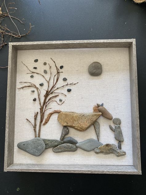 Framed Rock Art, Pebble Ideas, 4h Project Ideas, Stone Artwork, Rock Pictures, Stone Pictures Pebble Art, Wooden Shadow Box, Pebble Art Family, Shell Game