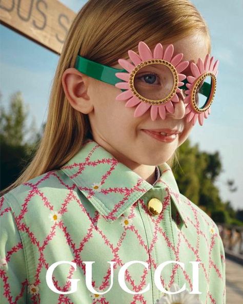 Look Books, Gucci Kids, Fashion Kids, To Read, Magazine, Gucci, Books