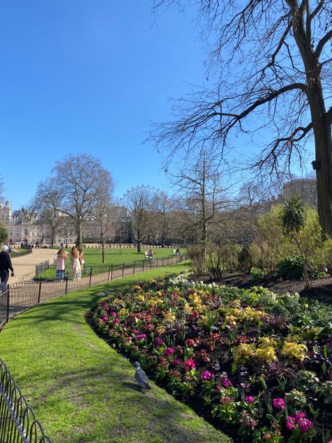 Travel, England, london, parks London Park Aesthetic, St James Park London, Aesthetic London, St James Park, London Girl, London Vibes, London Dreams, London Living, London Boy