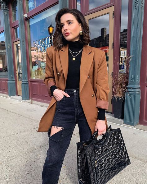 Brown Blazer Women's, Fall Outfits With Jeans, Brown Blazer Outfit, Fall Style Inspiration, Comfy Jeans Outfit, Fall Outfits Casual, Outfits With Jeans, Blazer Outfits For Women, Brown Blazer