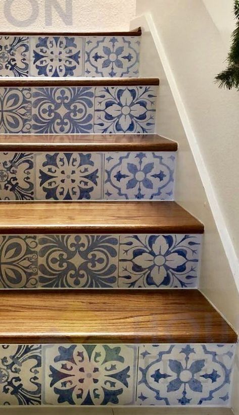 Stairs Tiles Design, Tiled Staircase, Deco Tile, Stairs Makeover, Staircase Makeover, Tile Stairs, Staircase Decor, Stair Decor, Home Stairs Design