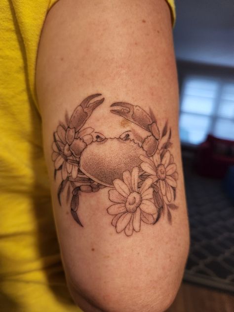 Crab Rose Tattoo, Crab And Flower Tattoo, Crab Tattoo With Flowers, Feminine Crab Tattoo, Crab With Flowers Tattoo, Flower Crab Tattoo, Floral Crab Tattoo, Crab Flower Tattoo, Crab Tattoos For Women