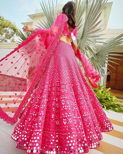 Give Yourself A Different Look With Magenta Lehengas, A Seamless Blend Of Traditional And Uniquely New. Retro Romance, Indian Outfits Lehenga, Wedding Lehenga Designs, Lehnga Dress, Bridal Lehenga Collection, Indian Men, Work Lehenga, Pink Lehenga, Traditional Indian Outfits