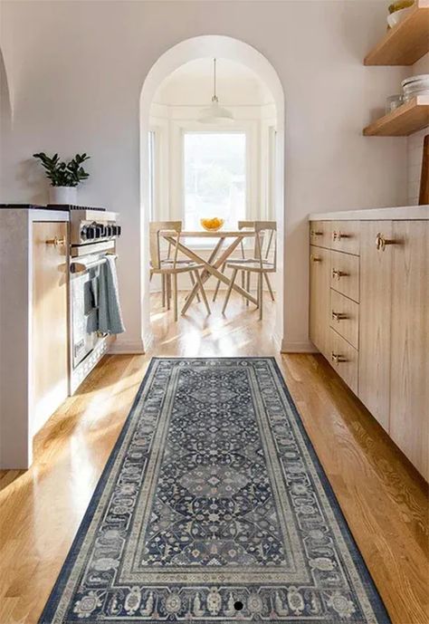 Find out how to determine the perfect runner for your kitchen based on color, style, and function that you're looking for in your home. Galley Kitchen Rug Ideas, Griege Kitchens, Runner Rug Ideas, Kitchen Runner Rug Ideas, Washable Kitchen Runner, Coastal Style Kitchen, Kitchen Runners, Bohemian Kitchen, Dark Wood Cabinets