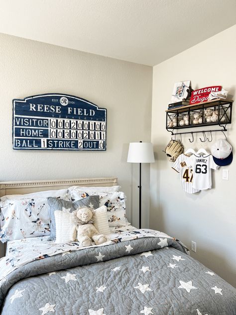 Toddler Boy Sports Bedroom, Toddler Boy Baseball Room, Toddler Baseball Room, Baseball Room Ideas, Baseball Bedroom Ideas, Boys Baseball Room, Baseball Boys Room, Kids Sports Bedroom, Baseball Themed Bedroom