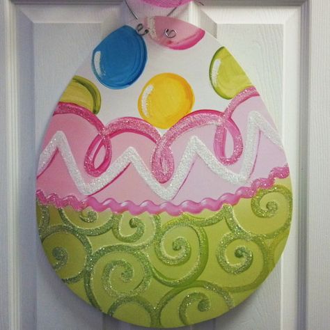 Easter Egg Door Hanger, Easter Messages, Burlap Door Hangers, Easter Door Hanger, Easter Door, Easter Egg Painting, Wood Door Hangers, Easter Art, Easter Time