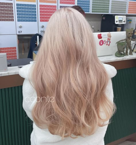 Pinkish Blonde Hair, Pastel Blonde Hair, Blonde Hair For Cool Skin Tones, 12 Braids, Hair Is Falling Out, Pastel Blonde, Beige Blond, Hairstyles Theme, Hair Fixing