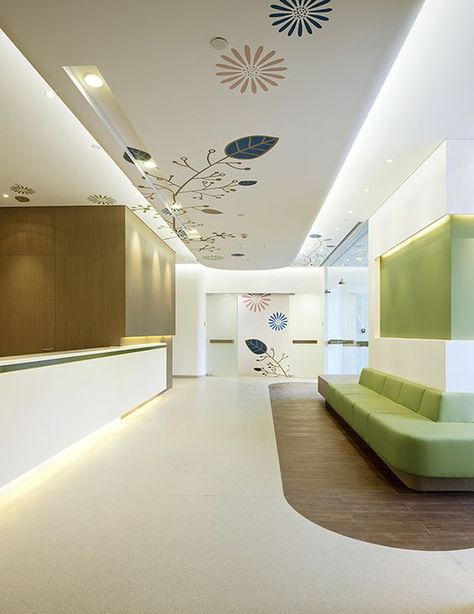 clinic design ideas 10 Hospital Reception, Healthcare Interior Design, Medical Office Design, Hospital Architecture, Healthcare Architecture, Clinic Interior Design, Hospital Interior, Cabinet Medical, Dental Office Design