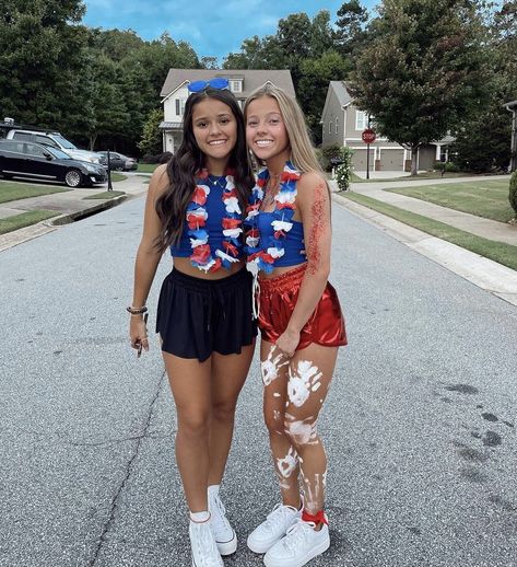 Fourth Of July Outfits For Teens, Highschool Life, 4th Of July Pics, School Spirit Week, Fb Games, Theme Nights, Spirit Week Outfits, Camp Theme, Forth Of July