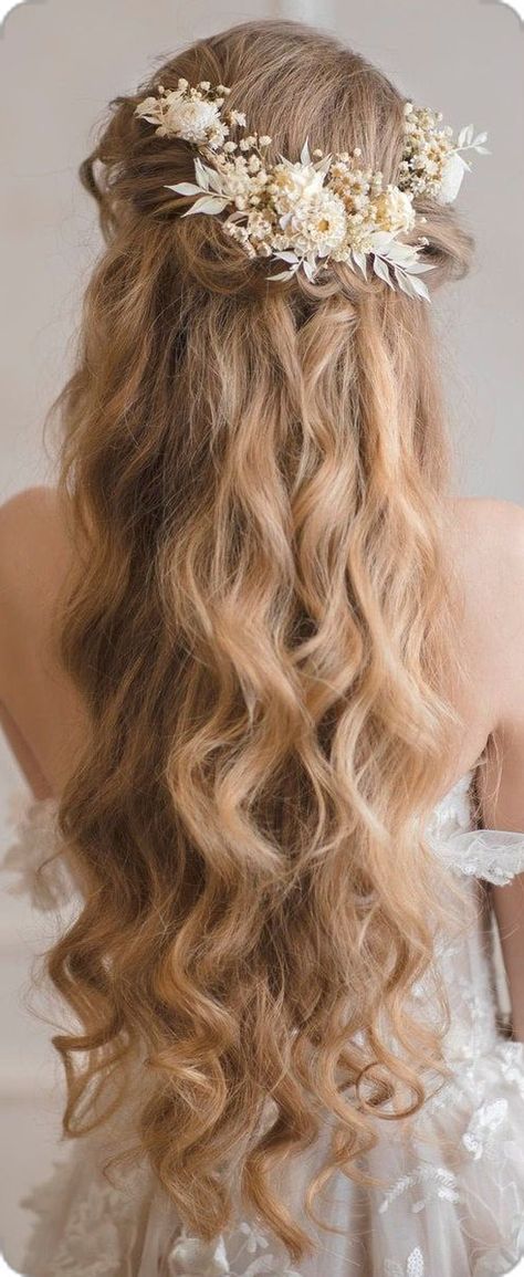 Wedding Hairdos For Long Hair, Wedding Hair With Flowers, Goddess Clothing, Wedding Hairstyles With Flowers, Bride Glam, Bride Hair Flowers, Hobbit Wedding, Quick Curly Hairstyles, Wedding Flower Hair