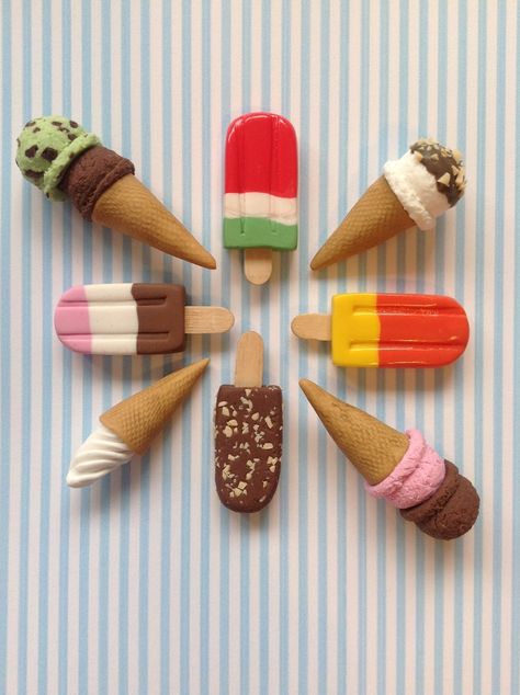 Clay Ice Cream, Miniature Polymer Clay, Easy Ice Cream, Ice Lolly, Sweet Shop, Clay Miniatures, Clay Figures, Ice Cream Shop, Polymer Clay Projects