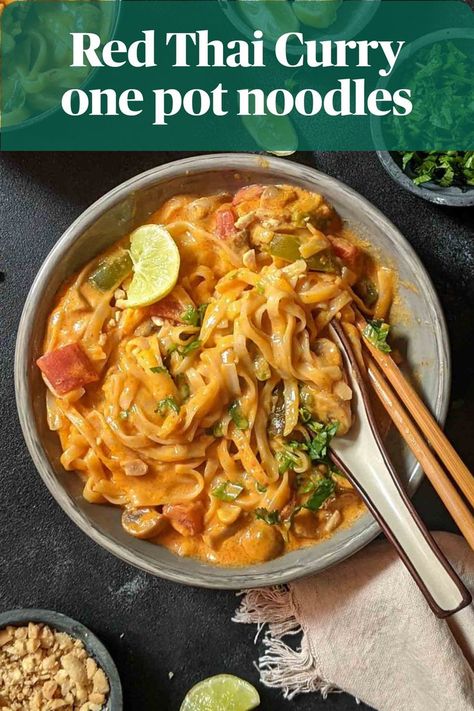 One pot red Thai curry udon noodles with vegetables, peanuts and fresh herbs - easy 30 minute recipe Curry Udon Noodles, Noodles With Vegetables, Red Thai Curry, Curry Udon, Peanut Curry, Pot Noodle, Red Thai, Cherry Tomato Pasta, Curry Noodles