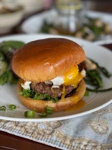 The Ultimate Duck Burger • A Wholesome New World Duck Burger Recipe, Duck Burger, Duck Tacos, Summer Burgers, Types Of Burgers, Gourmet Burgers, The Farmer, Mixed Greens, Burger Recipes