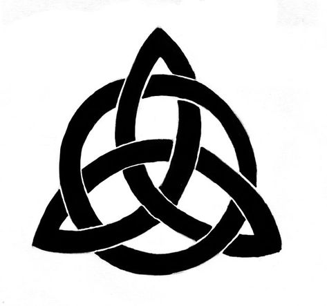 Celtic Mythology - The Tree of Life and Other symbols we see every ... Triquetra Tattoo, Celtic Knot Tattoo, Knot Tattoo, Pagan Symbols, Buddhist Symbols, Spiritual Tattoos, Symbols And Meanings, Celtic Tattoos, Viking Symbols