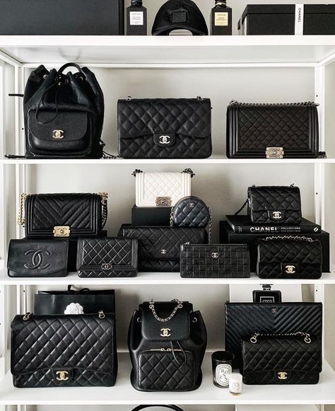 @alwaysdte, winter fashion, winter style, winter wardrobe, investment bag, designer bag, designer fashion, outfit inspiration, how to shop Tas Louis Vuitton, Chanel Bag Classic, Vintage Foto's, Sac Louis Vuitton, Bag Closet, Investment Bags, Mode Chanel, Dream Bags, Luxury Purses