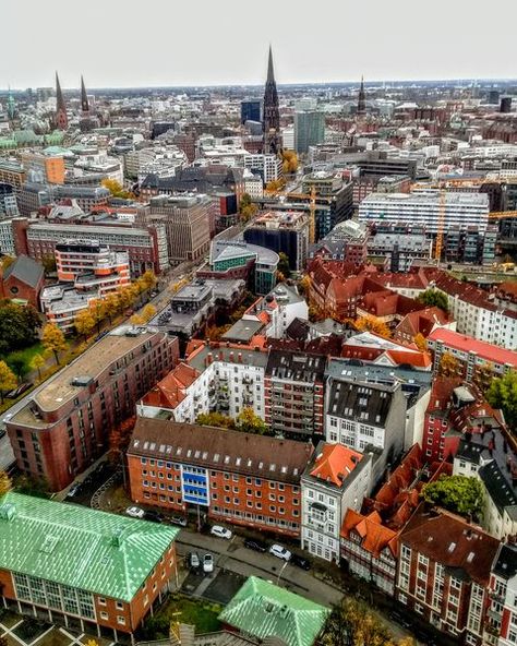 Part of Hamburg city seen from above Hamburg City, The Heights, One Bedroom Apartment, Apartments For Rent, Paris Skyline, In The Heights, Cityscape, City Photo, Times Square