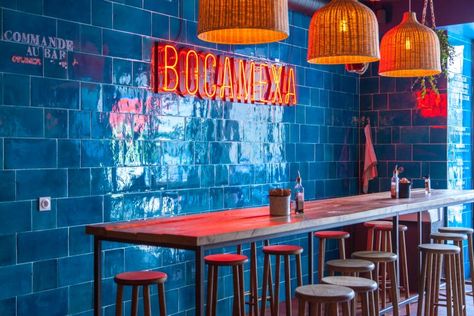 Orange Restaurant, Mexican Restaurant Design, Mexican Restaurant Decor, Street Food Design, Colorful Restaurant, Texas Restaurant, Concept Stores, Shop Displays, Decoration Restaurant