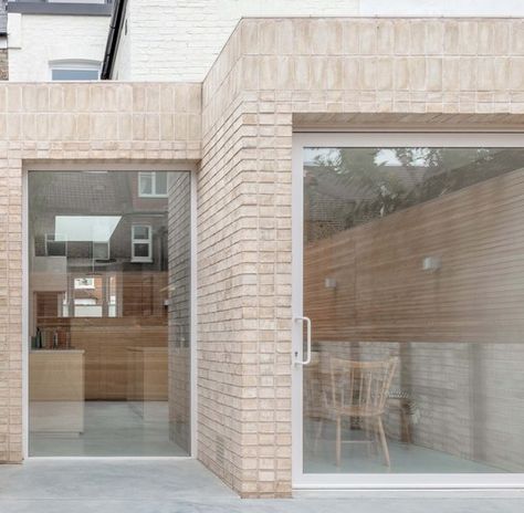 Gallery of Rosyln Road / Magri Williams Architects - 12 Exterior Window Frame, Small House Extensions, Exterior Window, Awesome Architecture, Scandi Home, House Extension Design, London Architecture, Extension Designs, Rear Extension