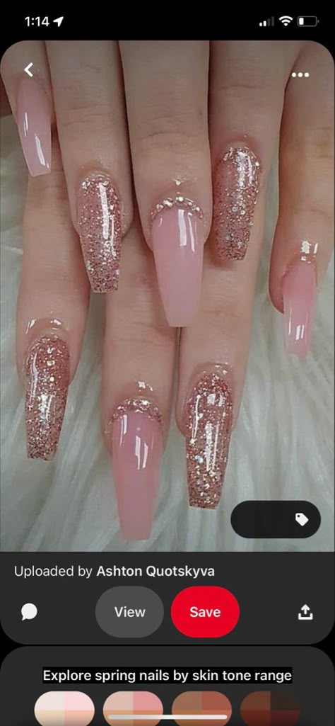 Champagne Pink Nails Acrylic, Light Pink And Rose Gold Nails, Rose Gold Nails Design Classy Acrylic, Xv Pink Nails, Rose Gold Quince Nails Short, Blush Prom Nails, Quinceanera Nails Rose Gold Short, Blush Pink Quinceanera Nails, 15 Nails Ideas Rose Gold