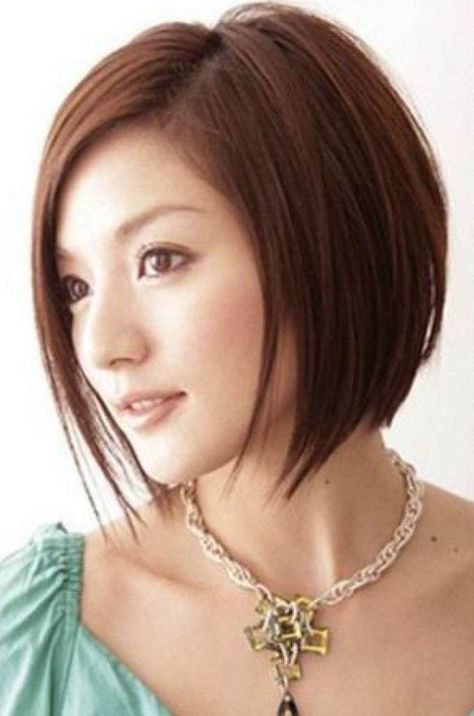 Modern Madness short hairstyle for thick hair...Great style after Hair returns after those Chemo Treatments..... Apple Cut Hairstyle, Medium Short Haircuts, Apple Cut, Womens Haircuts Medium, Asian Short Hair, Medium Short Hair, Hair Styles 2014, Girl Haircuts, Short Bob Haircuts