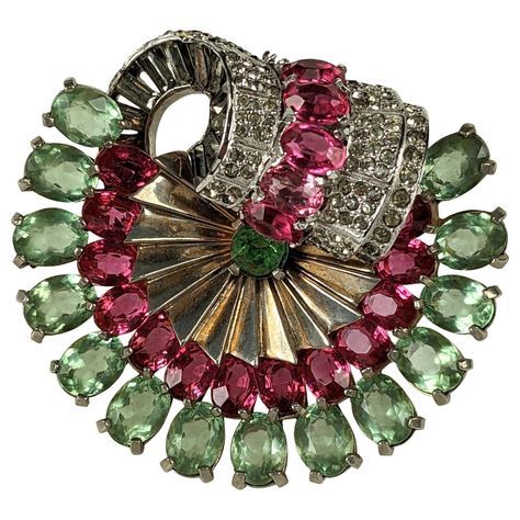 Mazer Retro Pink Green Clip Brooch from the 1940's. Typically Retro design with a pave baguette swirl with oval cut pastes in pink and pale green. Signed Mazer, 1940's USA. 2" x 2". Green Oval, Jewelry Boards, Faux Stone, Vintage Pins, Vintage Bracelets, Vintage Rhinestone, Vintage Costume Jewelry, Pale Green, Vintage Costumes