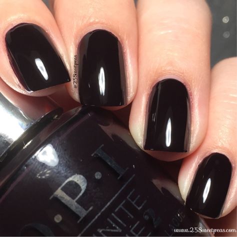 OPI black onyx Black Opi Nail Polish, Opi Black Onyx Nail Polish, Opi Dark Colors, Plum Nail Polish, Gel Opi, Opi Black, Mega Lucario, Plum Nails, Long Press On Nails