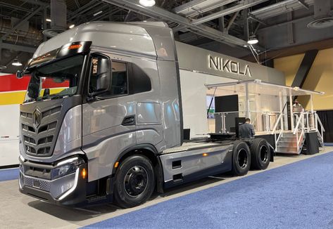 (1) Nikola Motor Company (@nikolamotor) / Twitter Nikola Truck, Semi Trailer Truck, Trailer Truck, Semi Trailer, Motor Company, Big Trucks, Monster Trucks, Trailer, Ford