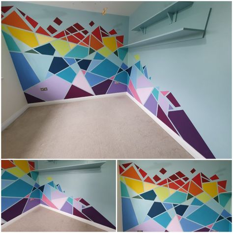 Geometric rainbow bedroom for boys and girls - looks great and simple to do! Geometric Corner Wall Paint, Geometric Rainbow, Boys Rainbow Bedroom, Rainbow Geometric Wall, Girls Bedroom Themes, Rainbow Mural, Geometric Wall Paint, Kids Church Decor, Rainbow Bedroom