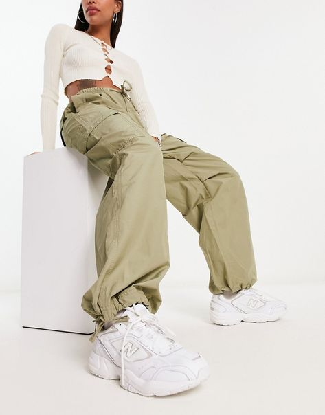 Trousers & Leggings by Bershka Make your jeans jealous Regular rise Elasticated drawstring waist Functional pockets Tie cuffs Oversized, tapered fit Parachute Trousers, Outfits Juvenil, Straight Leg Trousers, Khaki Green, Jeans Shop, Trousers Women, Drawstring Waist, Cargo Pants, Parachute Pants