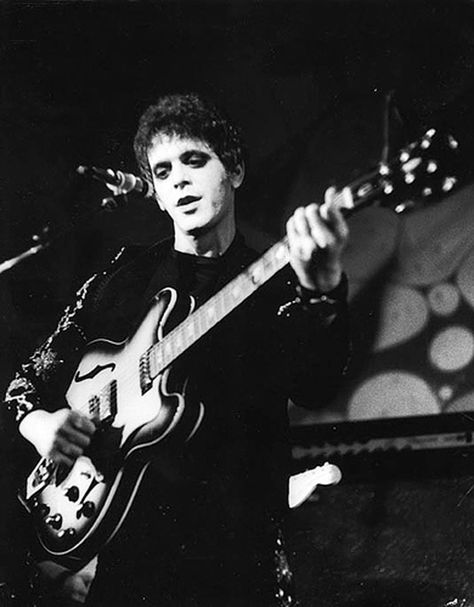 Lou Reed Lou Reed, Electric Guitar, A Man, Guitar, Black And White, White, Black