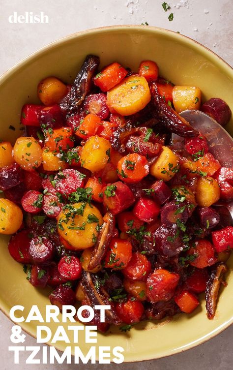 Tzimmes Is The Veggie Side Dish You Need This PassoverDelish Tzimmes Recipe, Brisket Sides, Carrots And Dates, Potato Kugel, Rosh Hashanah Recipes, Passover Recipes, Delicious Vegetables, Jewish Recipes, Veggie Side Dishes