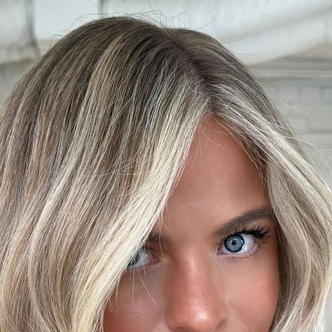 GOLD COAST HAIR SALON on Instagram: "Adding DRAMA, POP’S to create our signature Head turning Blonde ❤️‍🔥 Personalised techniques tailored to our angels always // Hair by @ameliajanehair @originalmineral" Goldie Locks, Blonde Short, Colour Ideas, Colour Inspiration, Short Blonde Hair, Hair Inspiration Color, Pretty Hair, Hair Colour, Gold Coast