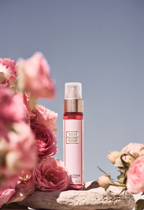 Flowers In Product Photography, Love Product Photography, Romantic Product Photography, Rose Product Photography, Floral Product Photography, Flower Product Photography, Cosmetics Photography Ideas, Spring Product Photography, Perfume Photography Ideas