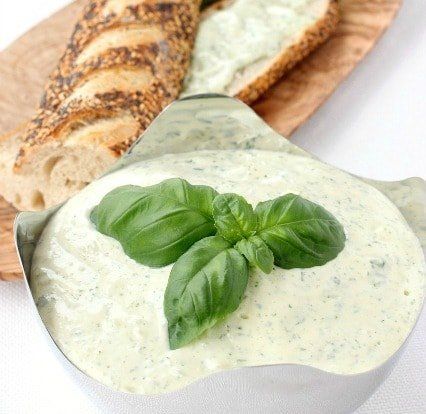 Basil Mayonnaise Recipe, Basil Mayonnaise, Garlic Basil Chicken, Basil Mayo, Quick Sandwiches, Garlic Roasted Broccoli, Basil Recipes, Turkey Sandwiches, Roasted Broccoli