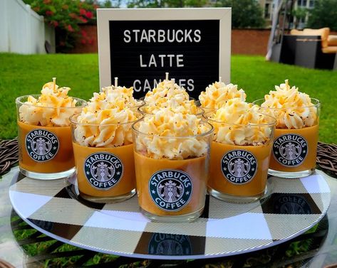 Starbucks Candle, Starbucks Cafe, Handmade Candles Diy, Candy Candle, Diy Candles Homemade, Soya Mumu, Sweet Candles, Homemade Scented Candles, Candles Ideas