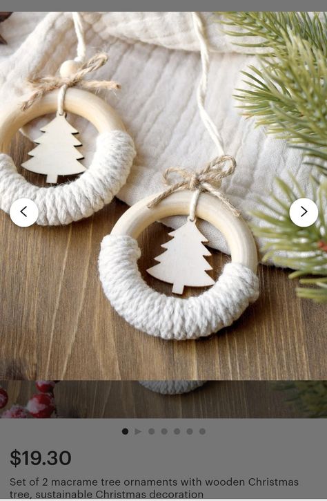 Wooden Rings Ornaments, Wooden Rings Craft Christmas, Small Wooden Ring Crafts, Wood Ring Crafts Ideas, Wood Curtain Rings Crafts, Crafts With Wooden Rings, Easy Macrame Christmas Ornaments, Wooden Ring Crafts, Diy Christmas Toys