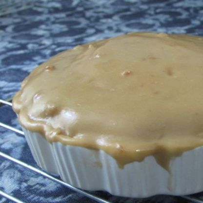 This frosting tastes exactly like Brown Sugar Fudge (we call it Penuche around here). It is a fantastic topping for Chocolate, Spice or Banana Cake) and is easy to make and spread (it does harden a bit on standing though). Really delicious (especially if you make sure and use REAL butter....margarine just doesn't create the same taste). Brown Sugar Frosting Recipe, Sugar Frosting Recipe, Fudge Frosting Recipe, Burnt Sugar Cake, Penuche Fudge, Brown Sugar Fudge, Apple Loaf, Brown Sugar Frosting, Large Cupcake