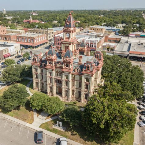 The Best Things To Do In Lockhart, The BBQ Capital Of Texas - TravelAwaits Lockhart Texas, Farm Vacation, Texas Roadtrip, Texas Bbq, Smoked Meat, State Capital, Old Town Square, Small Hotel, Dine In