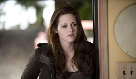 Kristen Stewart Twilight, Bella Cullen, Abercrombie Girls, Twilight New Moon, Edward Bella, Twilight Film, Alice Cullen, Twilight Series, Peggy Carter