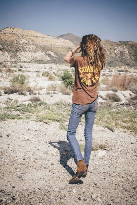 Erin Wasson Style, How To Wear Cowboy Boots, Erin Wasson, Estilo Country, Mode Boho, Looks Street Style, Jane Birkin, Outfit Trends, Alexa Chung