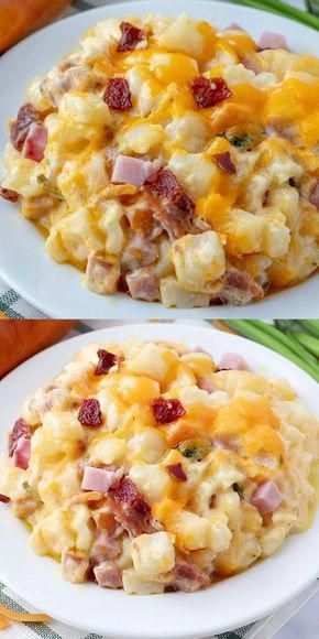 Bacon Cheesy Potatoes, Ham Potatoes, Different Types Of Food, Cheesy Potatoes, Crumbled Bacon, Think Food, Potatoes Recipe, Breakfast Dishes, Types Of Food