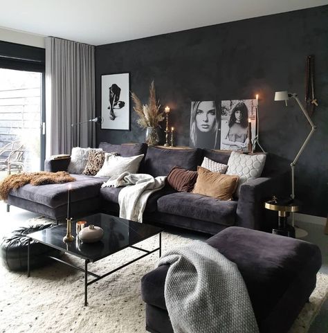 Fy! (@iamfy) • Instagram photos and videos Glamorous Living Room, Moody Living Room, Gold Living, Black And White Living Room, Dark Living Rooms, Room Black, Bedroom Black, White Living, Living Room Decor Cozy